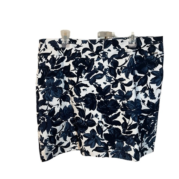 SC & Co Pants - 🆕 A SC & Co Blue and white skort in size 16